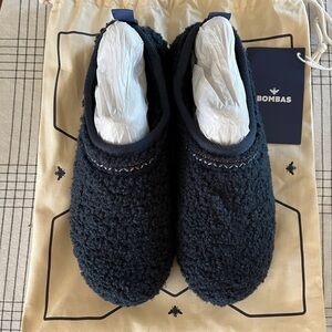 COPY - Slippers size 11women’s